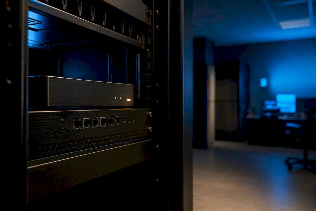 Cut MTTR to Five Minutes with Out of Band Management for IT Teams