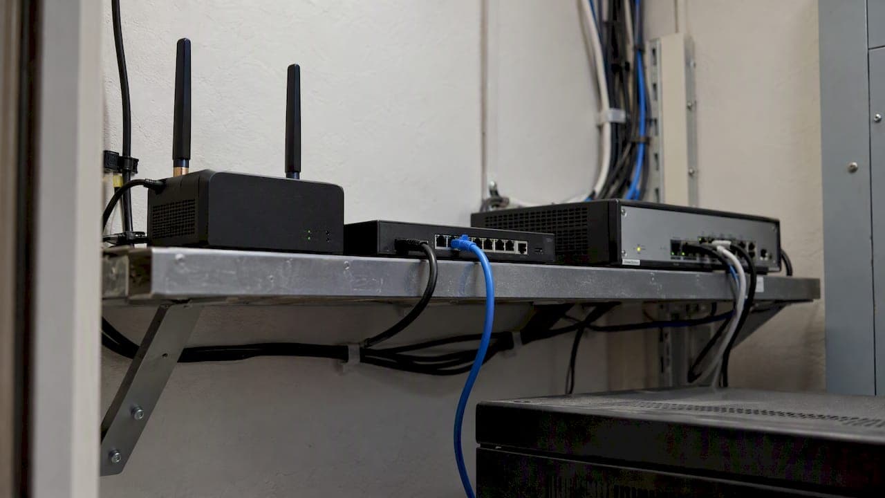 LTE Out of Band: How to Reach Your Network When It's Down